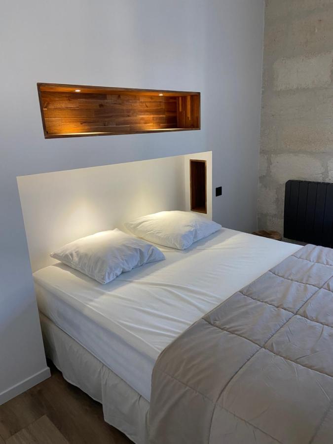 Loft Spacieux Au Coeur Des Remparts D'Aigues-Mortes Exteriör bild