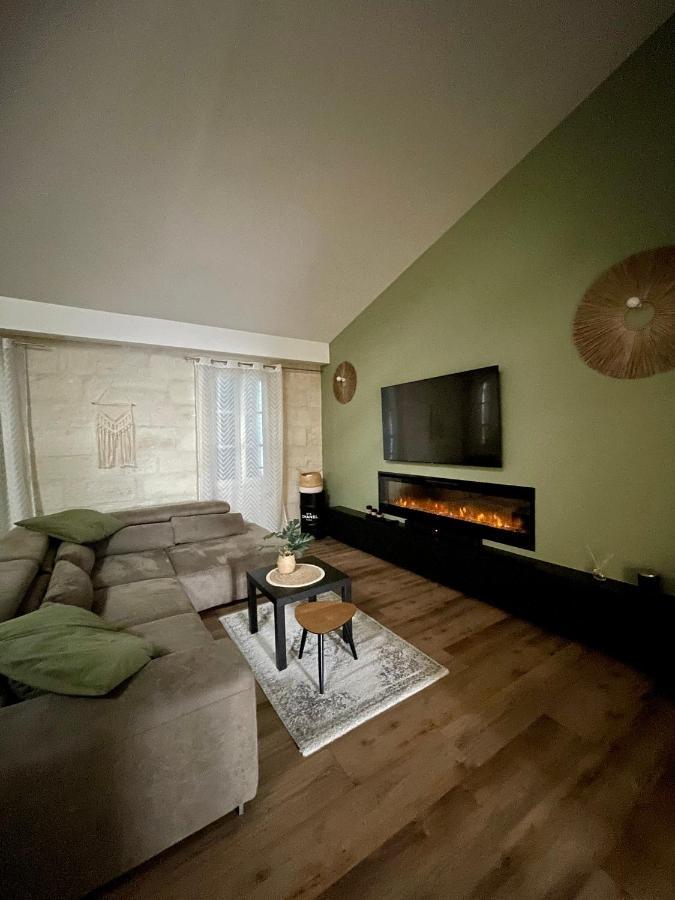Loft Spacieux Au Coeur Des Remparts D'Aigues-Mortes Exteriör bild