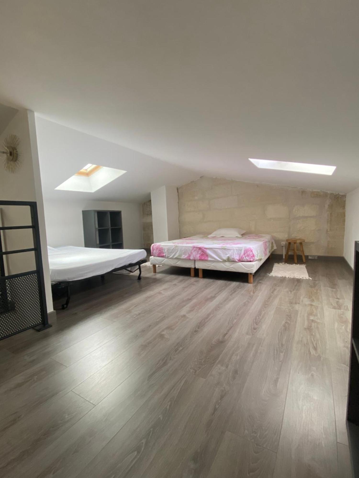 Loft Spacieux Au Coeur Des Remparts D'Aigues-Mortes Exteriör bild